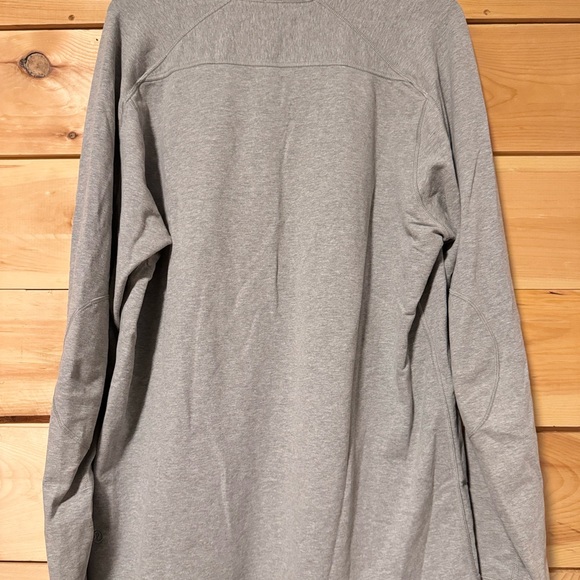 Lululemon grey Henley sweatshirt Size L - Picture 2 of 2